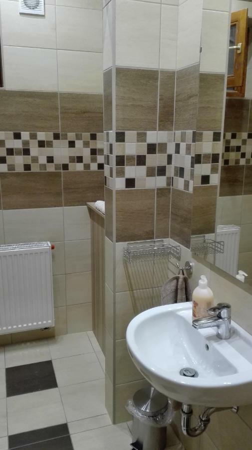 Egrelato Vendeghaz Apartment บาลาโตนาคาลิ ภายนอก รูปภาพ